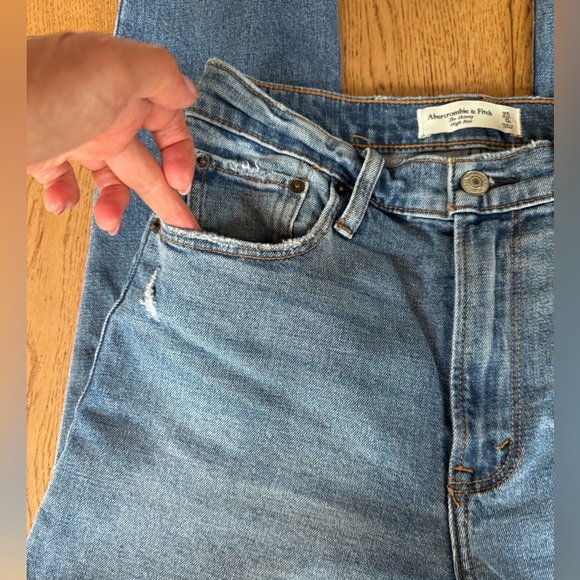 Abercrombie & Fitch The Skinny High Rise Jeans SZ 25/0S Medium Rinse - Picture 12 of 16